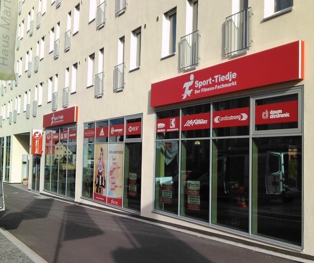 Filiale Stuttgart Au&szlig;enansicht