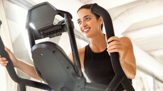 BowFlex Max Trainer M8 HIIT auf dem M8