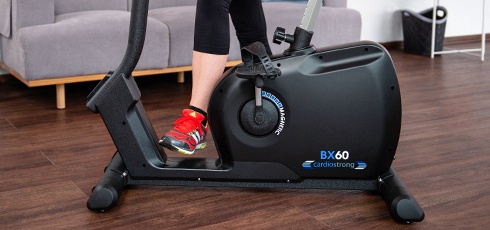 Ergometro cardiostrong BX60 Accesso extra profondo