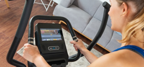 cardiostrong crosstrainer EX60 Touch Konsol med en särskild touch