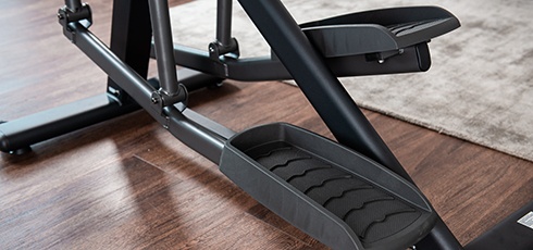 cardiostrong EX70 ellipsemaskin Komfortable pedaler