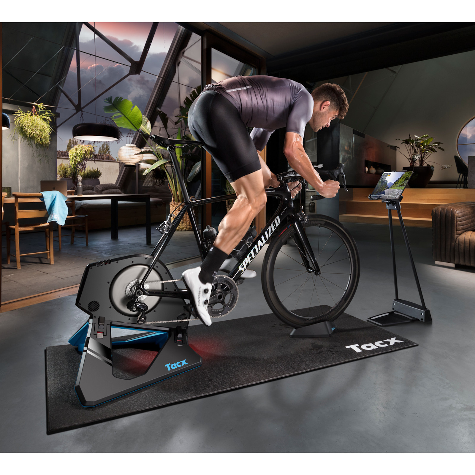 Tacx Flux S Smart con accessori - Fitshop