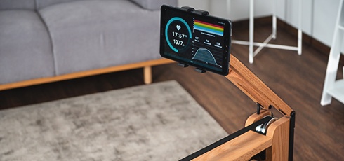 WaterRower Rowing Machine Oak Performance Smartphone and tablet holder – see all data at a glance