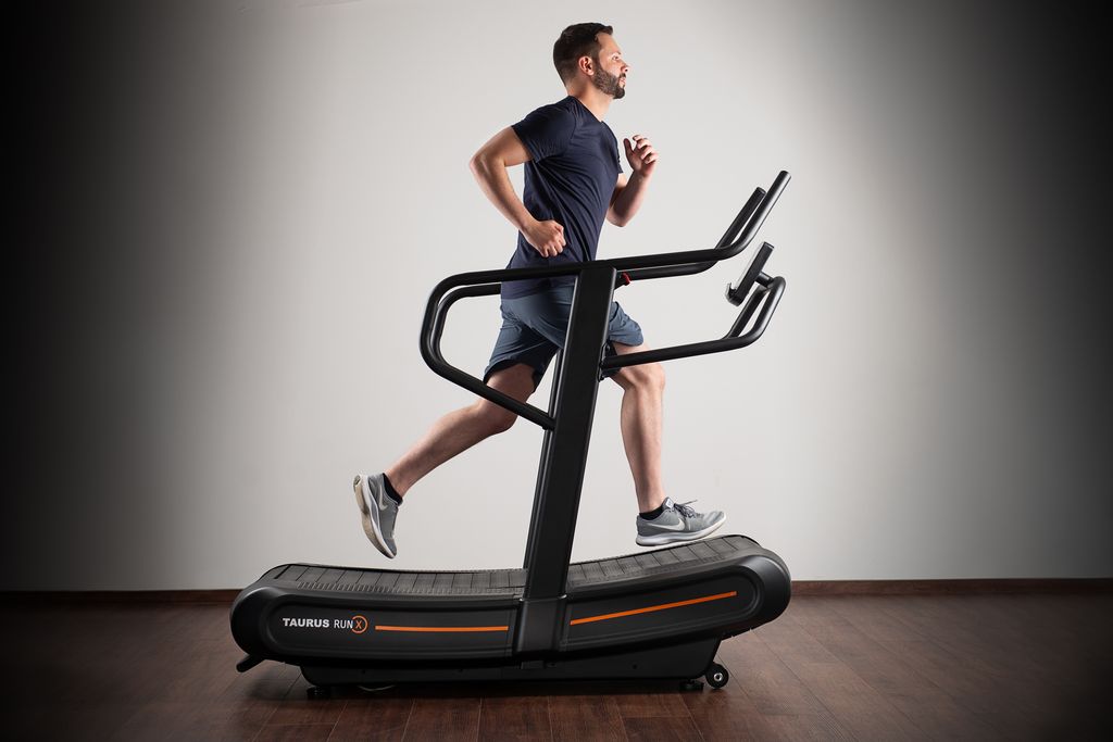 Taurus Run-X Curved Treadmill